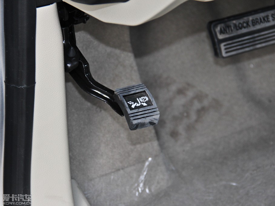 2014eGL8 ES 3.0L GTŰ