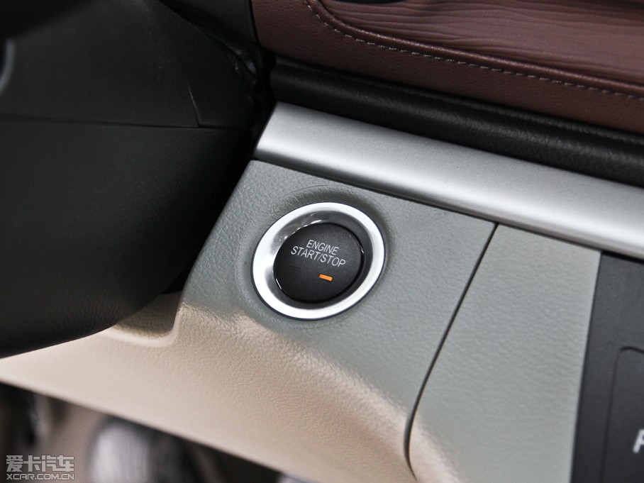 2014eGL8 ES 3.0L GTŰ