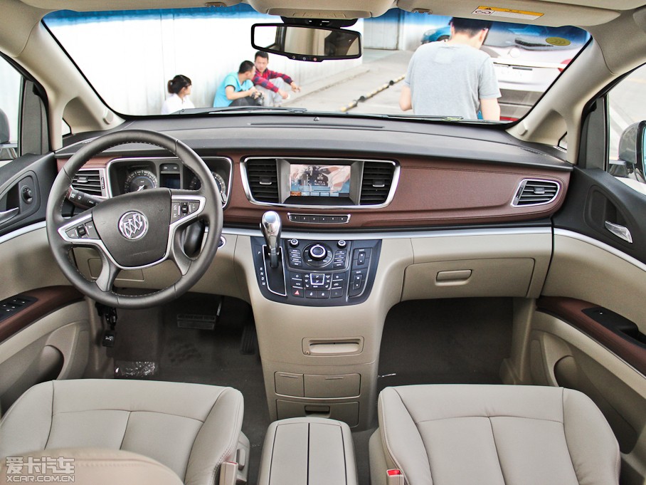 2014eGL8 ES 3.0L GTŰ