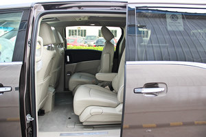 2014款3.0L XT旗舰版 后排空间