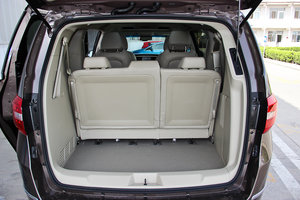 2014款3.0L XT旗舰版 行李厢空间