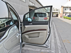 2014款3.0L GT豪雅版 空间座椅