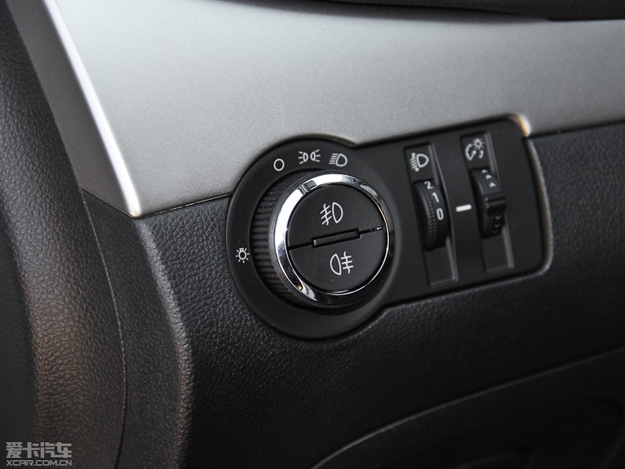 2015����� 1.4T �ԄӃ�򌶼�о�Ӣ��