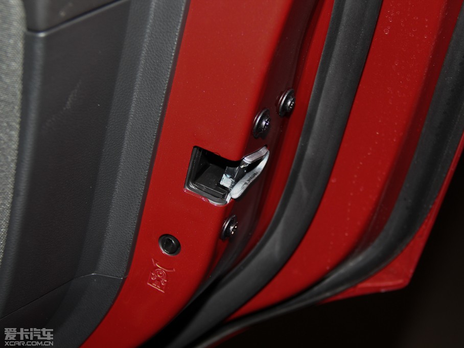 2015����� 1.4T �ԄӃ�򌶼�о�Ӣ��