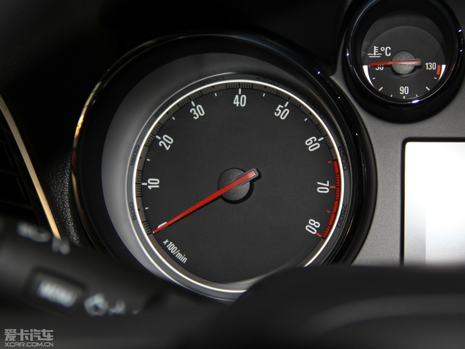 2015����� 1.4T �Ԅ�(d��ng)���(q��)���о�Ӣ��