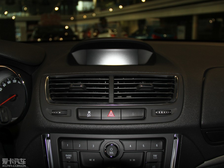 2015����� 1.4T �ԄӃ��(q��)���о�Ӣ��