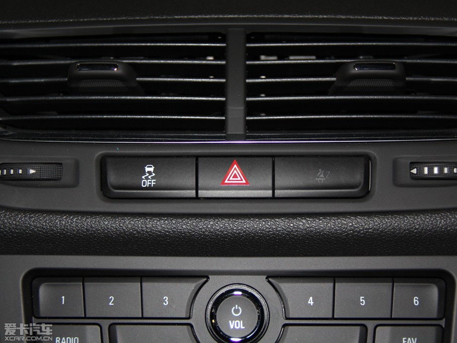 2015����� 1.4T �ԄӃ�򌶼�о�Ӣ��