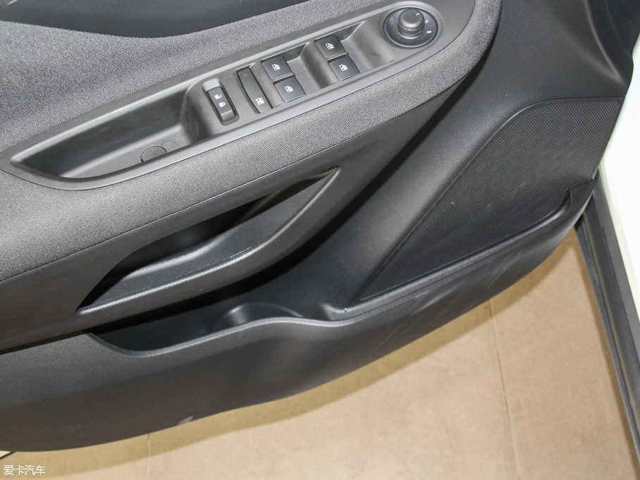 2015����� 1.4T �ԄӃ�򌶼�о�Ӣ��