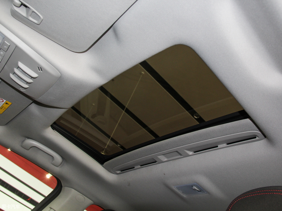 2015����� 1.4T �ԄӃ�򌶼�о�Ӣ��