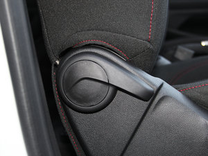 20151.4T ԄӃ򌶼оӢ g