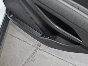 20151.4T ԄӃ򌶼оӢ g