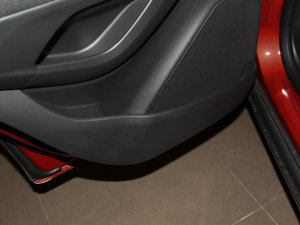 20151.4T ԄӃ򌶼оӢ g