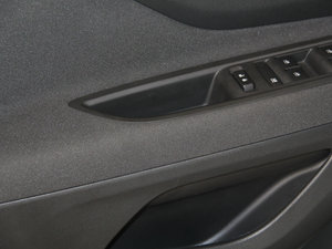 20151.4T ԄӃ򌶼оӢ g