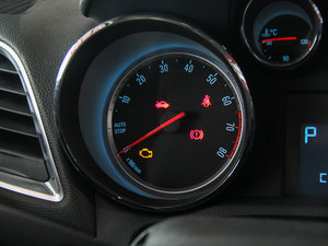 20151.4T ԄӃ򌶼оӢ п؅^