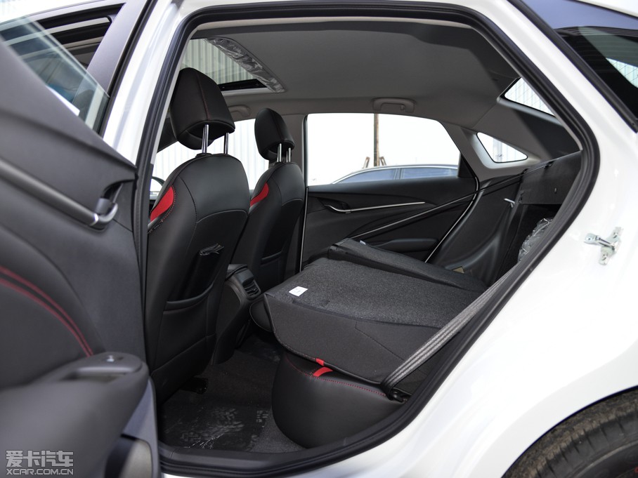 2015Ӣ 18T px\(yn)Ş