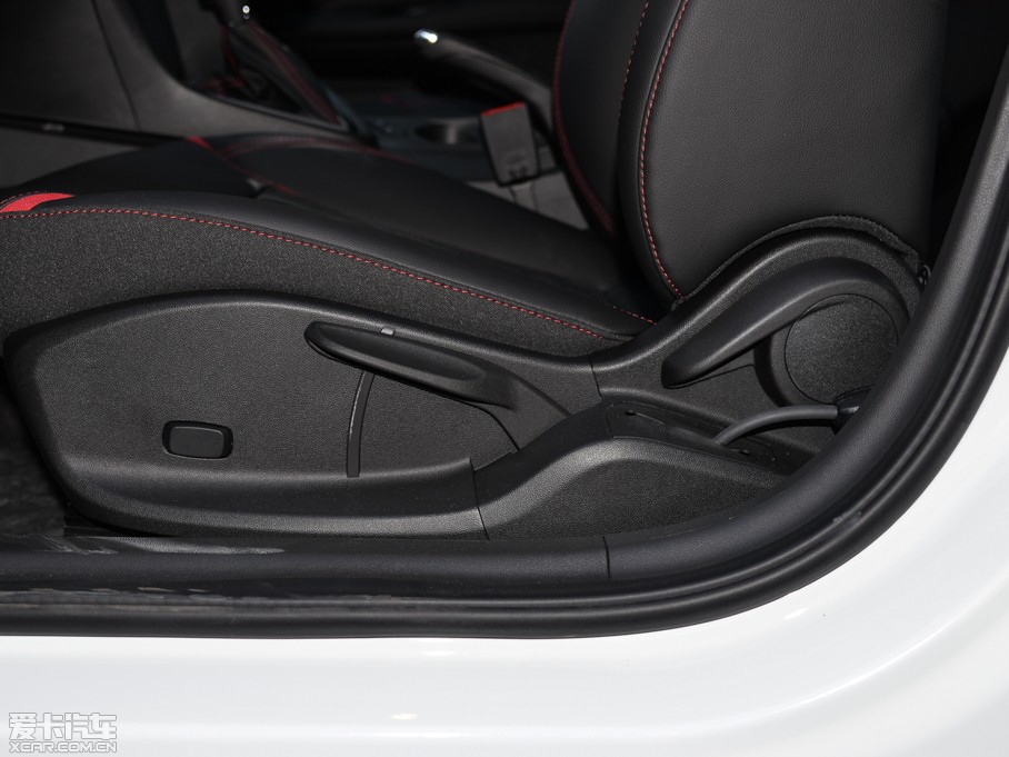 2015Ӣ 18T px\(yn)(dng)Ş