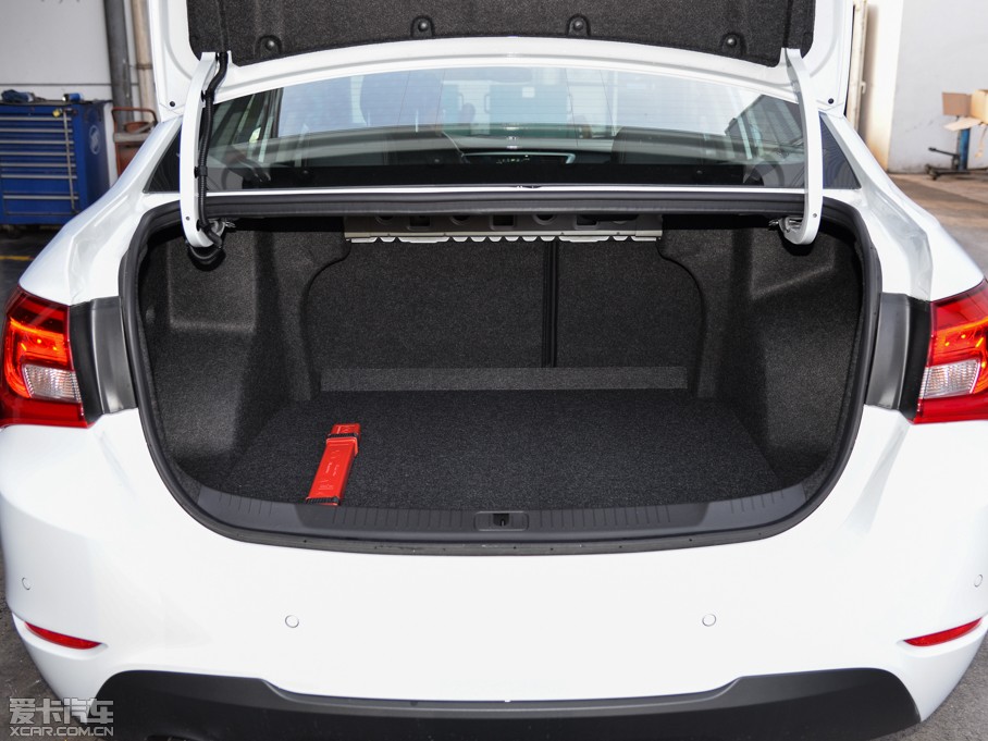 2015Ӣ 18T px\(yn)(dng)Ş