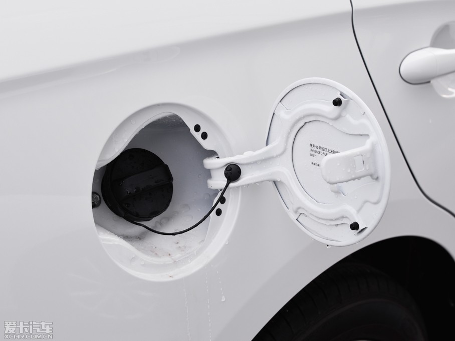 2015Ӣ 18T px\(yn)(dng)Ş