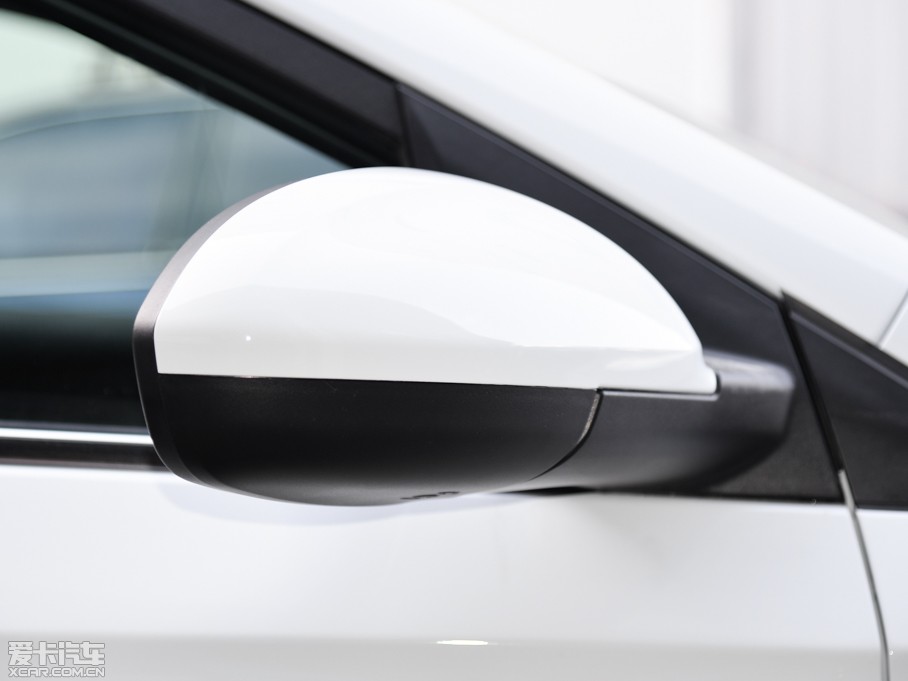 2015Ӣ 18T px\(yn)(dng)Ş