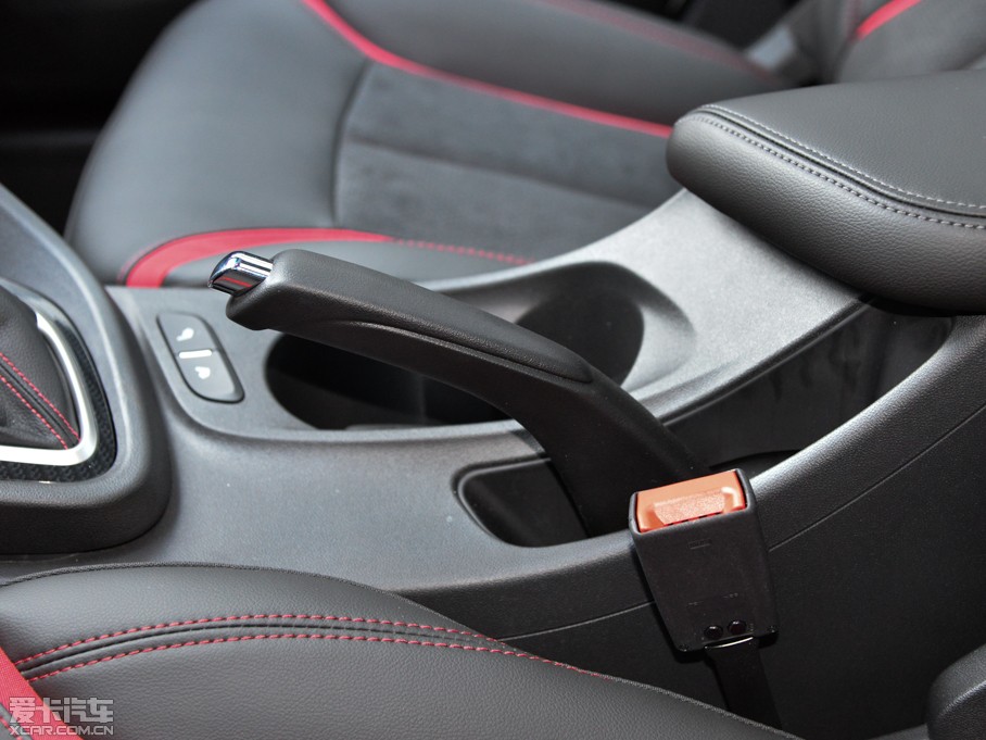 2015Ӣ 18T px\(yn)(dng)Ş