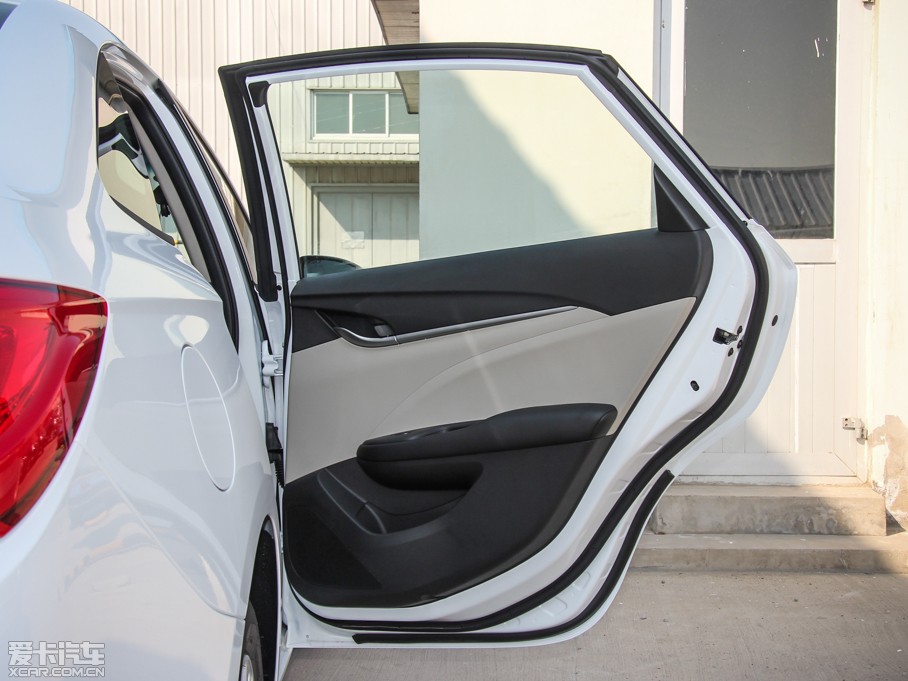 2015Ӣ 15N Ԅ(dng)M(jn)ȡ