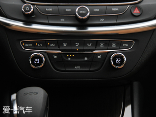 上汽通用別克2015款威朗