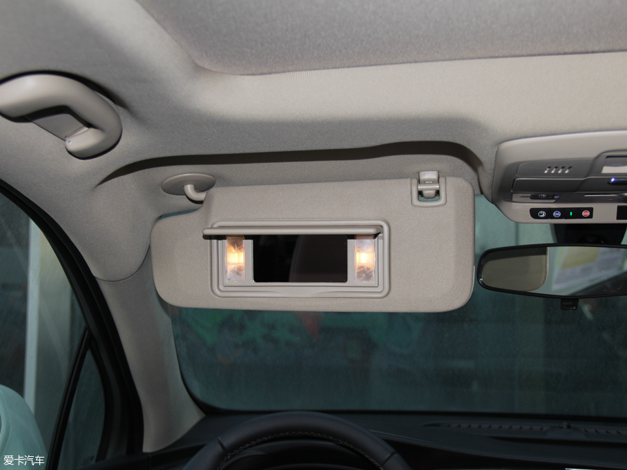 2016����� 28T ��򌾫Ӣ��