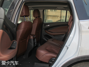 上汽通用別克2016款昂科威