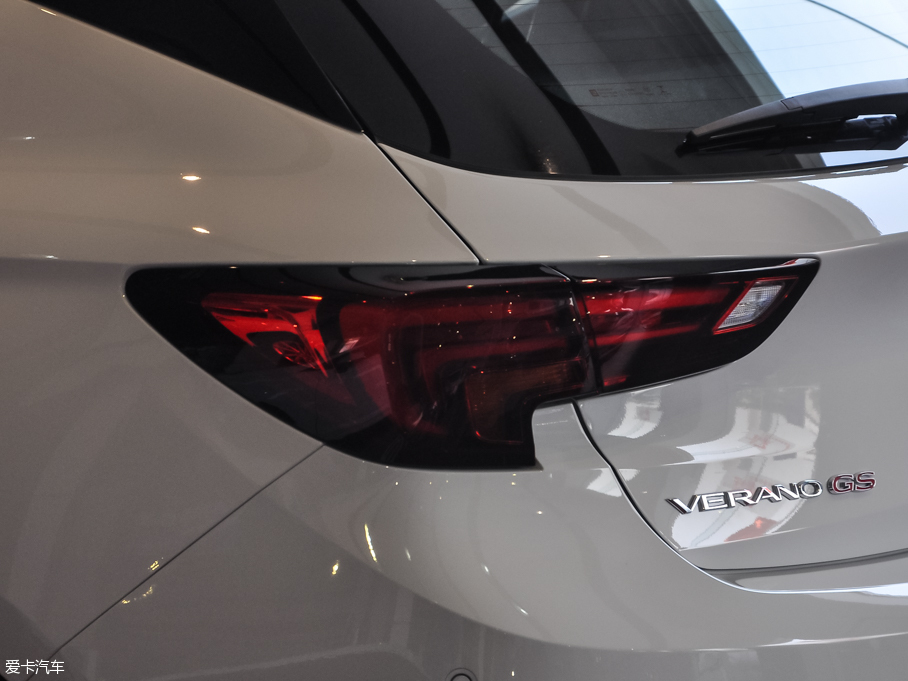 2016GS ɎGS 20T pxȼ\