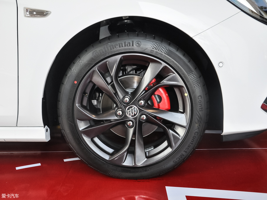 2016GS ɎGS 20T pxȼ\