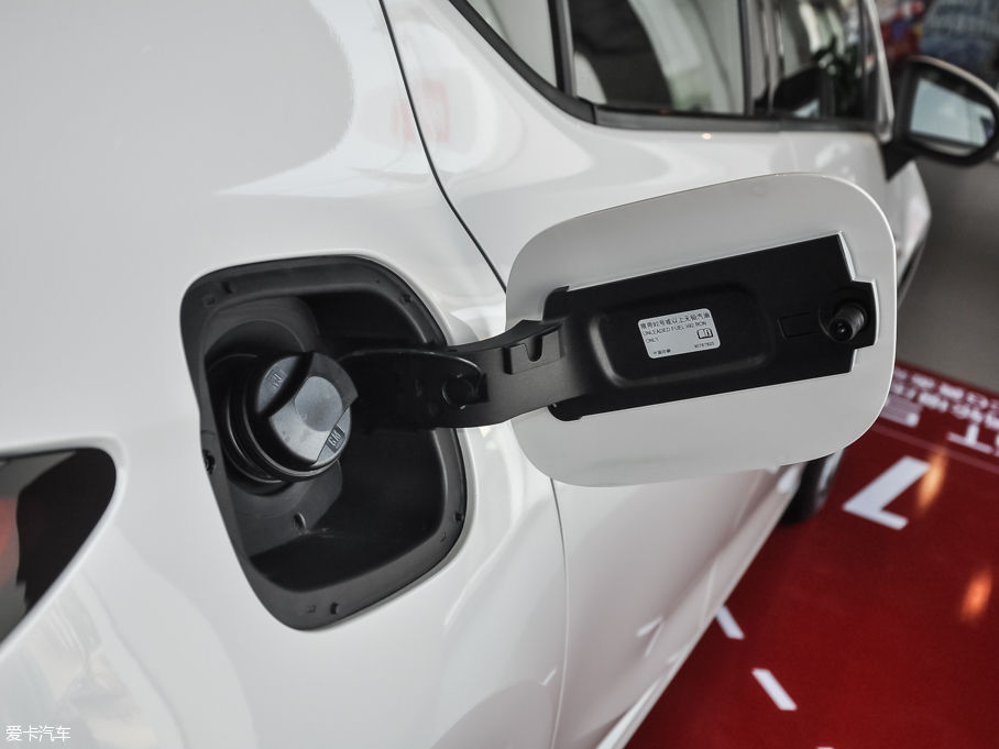 2016GS ɎGS 20T pxȼ\