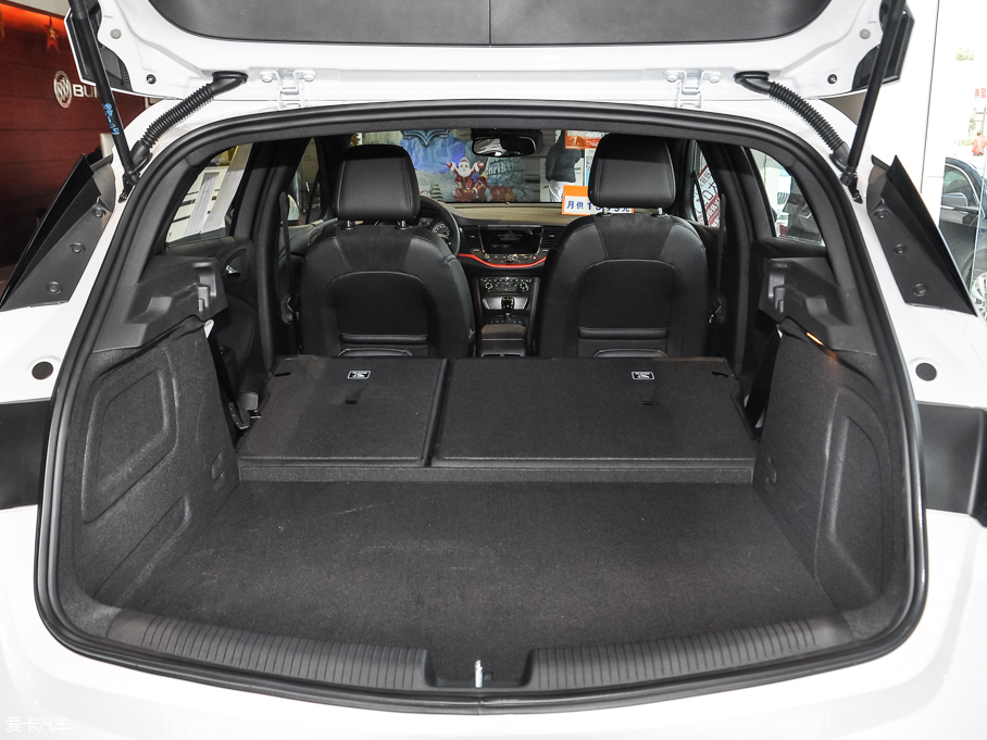 2016GS ɎGS 20T pxȼ\