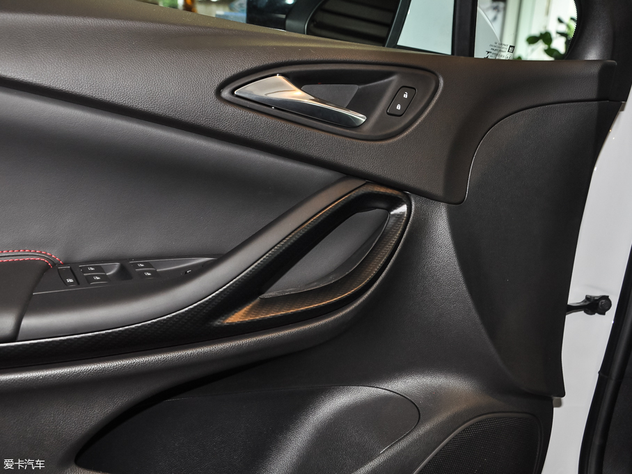 2016GS ɎGS 20T pxȼ\