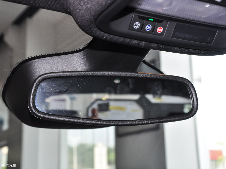 2016GS ɎGS 20T pxȼ\