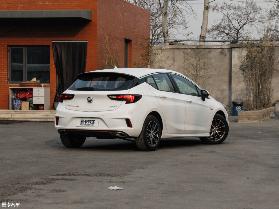 2016GS ɎGS 20T pxȼ\