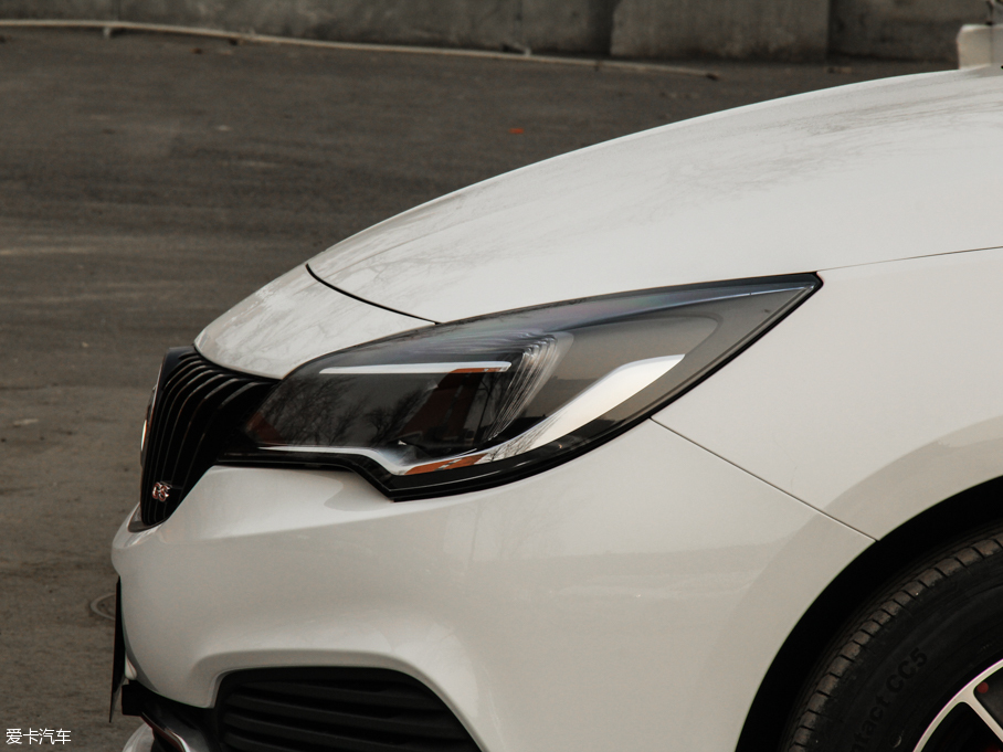 2016GS ɎGS 20T pxȼ\