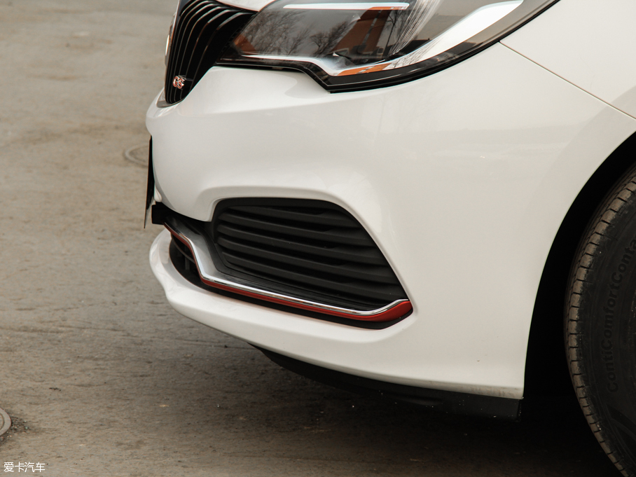 2016GS ɎGS 20T pxȼ\