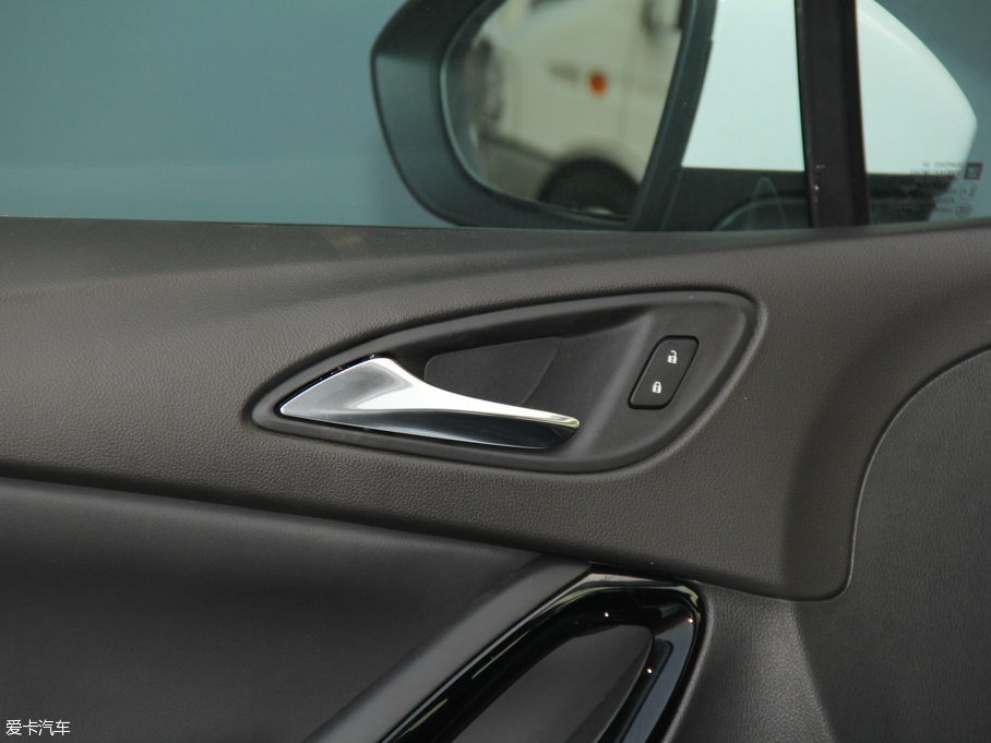 2016GS ɎGS 20T pxȼ\