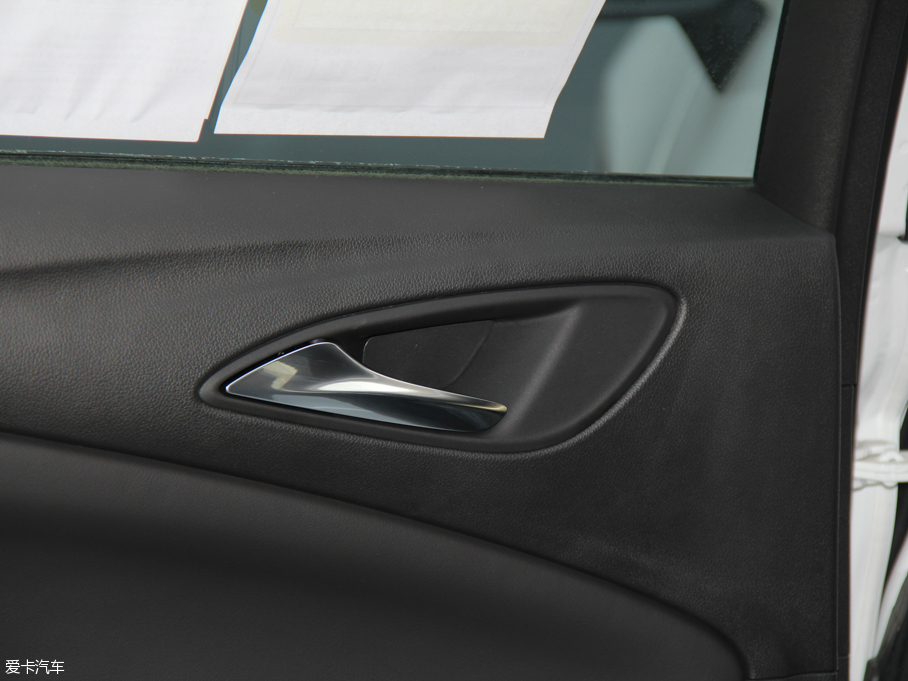 2016GS ɎGS 20T pxȼ\