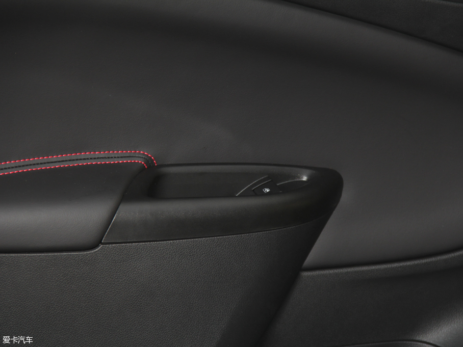 2016GS ɎGS 20T pxȼ\