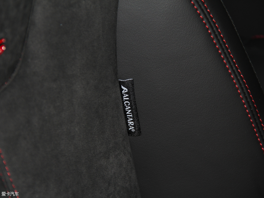 2016GS ɎGS 20T pxȼ\