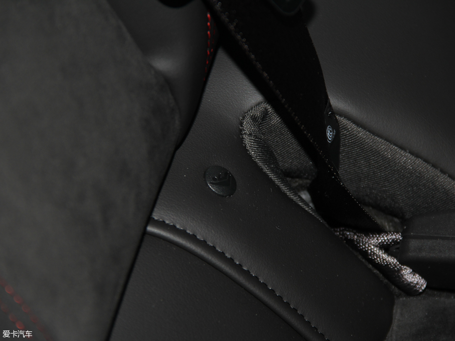 2016GS ɎGS 20T pxȼ\