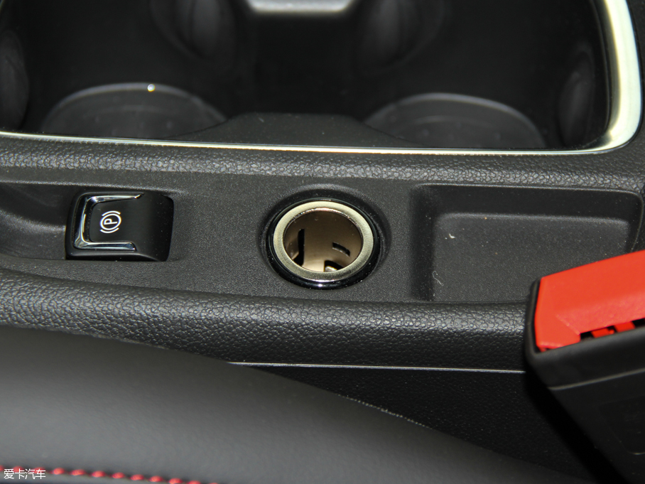 2016GS ɎGS 20T pxȼ\