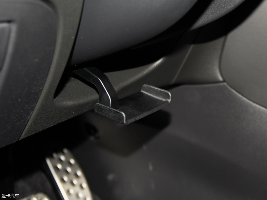 2016GS ɎGS 20T pxȼ\