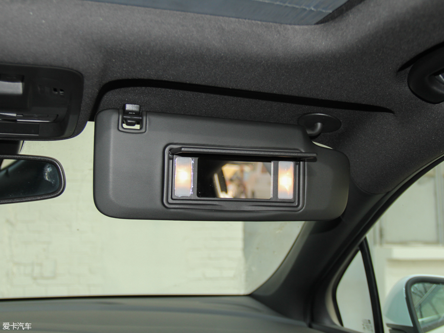 2016GS ɎGS 20T pxȼ\