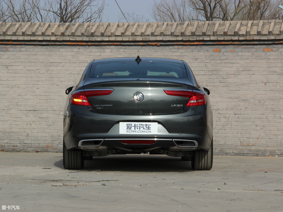 2016Խ 28T Ş