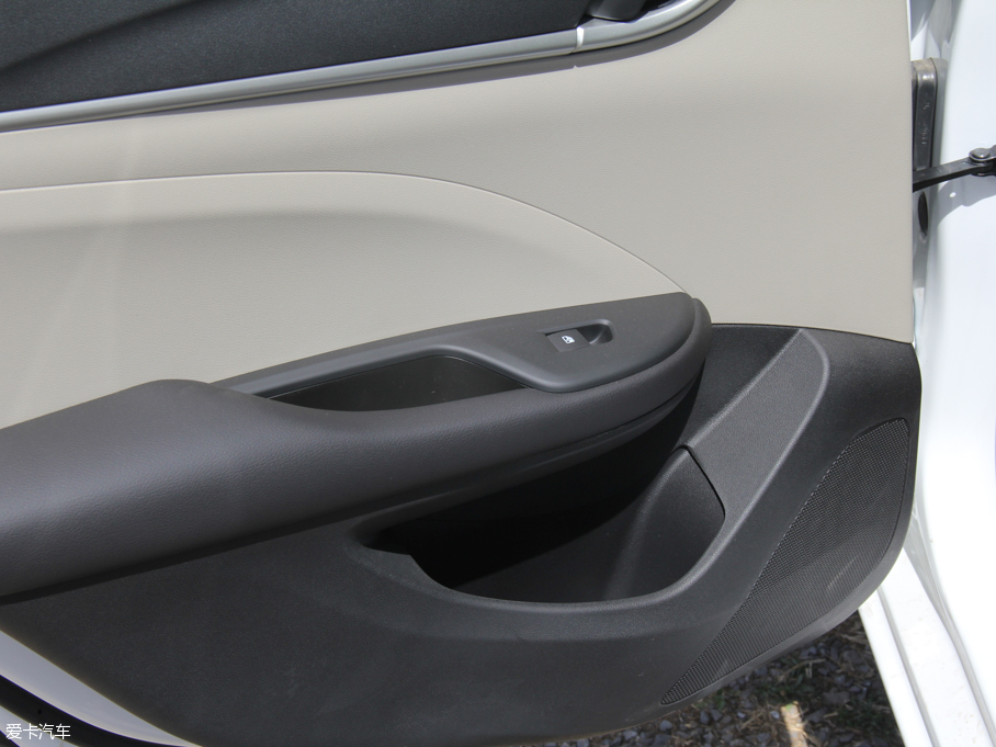 2016Ӣ 15N Ԅ(dng)M(jn)ȡ