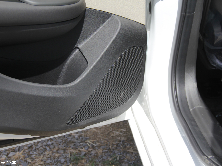 2016Ӣ 15N Ԅ(dng)M(jn)ȡ