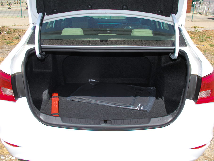 2016Ӣ 15N Ԅ(dng)M(jn)ȡ