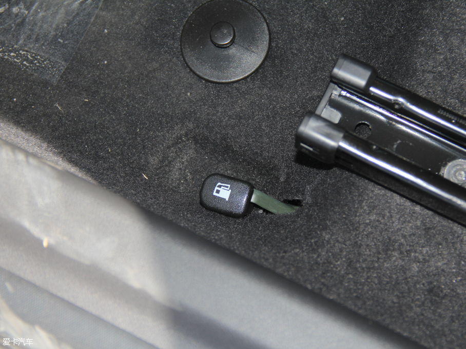 2016Ӣ 15N Ԅ(dng)M(jn)ȡ